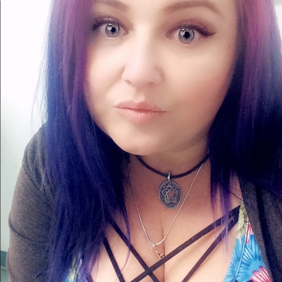 Meet your Posher, Jessie - Picture 4 of 8